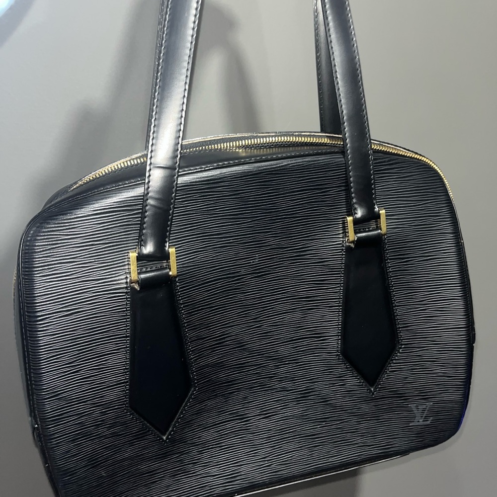 Louis Vuitton Black Epi leather